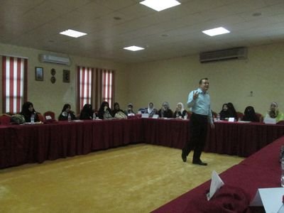 محاضر جامعي في كلية المدينة الجامعية في عجمان- كلية إدارة الأعمال.