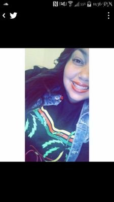 calderonsonya14's profile picture. Class of 2017  Snapchat ; its_giiggles