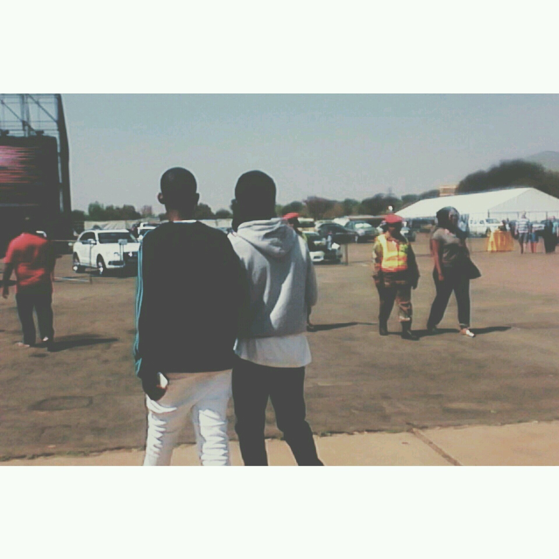 TapiwaNdoro's profile picture. @callme_Tp