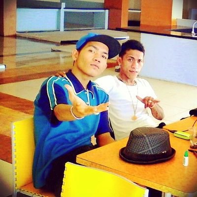3Jesus •STIE Buddhi ig: bagus_simbolon •pin: 578DE7F1 •Path: bagus simbolon