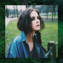 la voglia di non ragionare ma vivere sempre disposto a rischiare e ridere
|kaya, eighteen,etero,single|