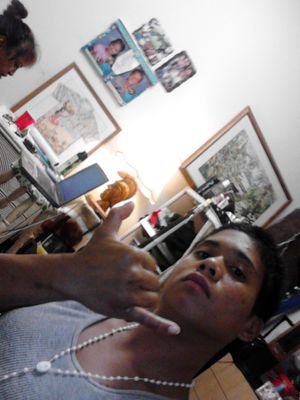 I'm Hawaiian local girl from Honolulu Hawaii looking of friends ...chill back n relax kind hearted sweetheart ...so Aloha
