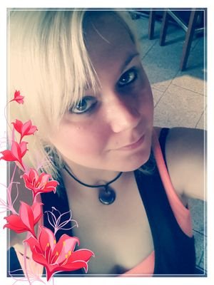 Wenn Freunde nicht mehr sind was sie mal waren, wenn sie dir nichts mehr geben, vergiss ihre Namen. 
Lieber hass als gespielte liebe.