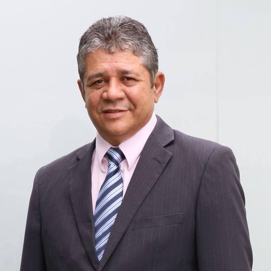 Contador da Prefeitura de Vitória -  Ex Assessor de Controle Interno do Instituto de Previdência dos Servidores do Município de Vitória