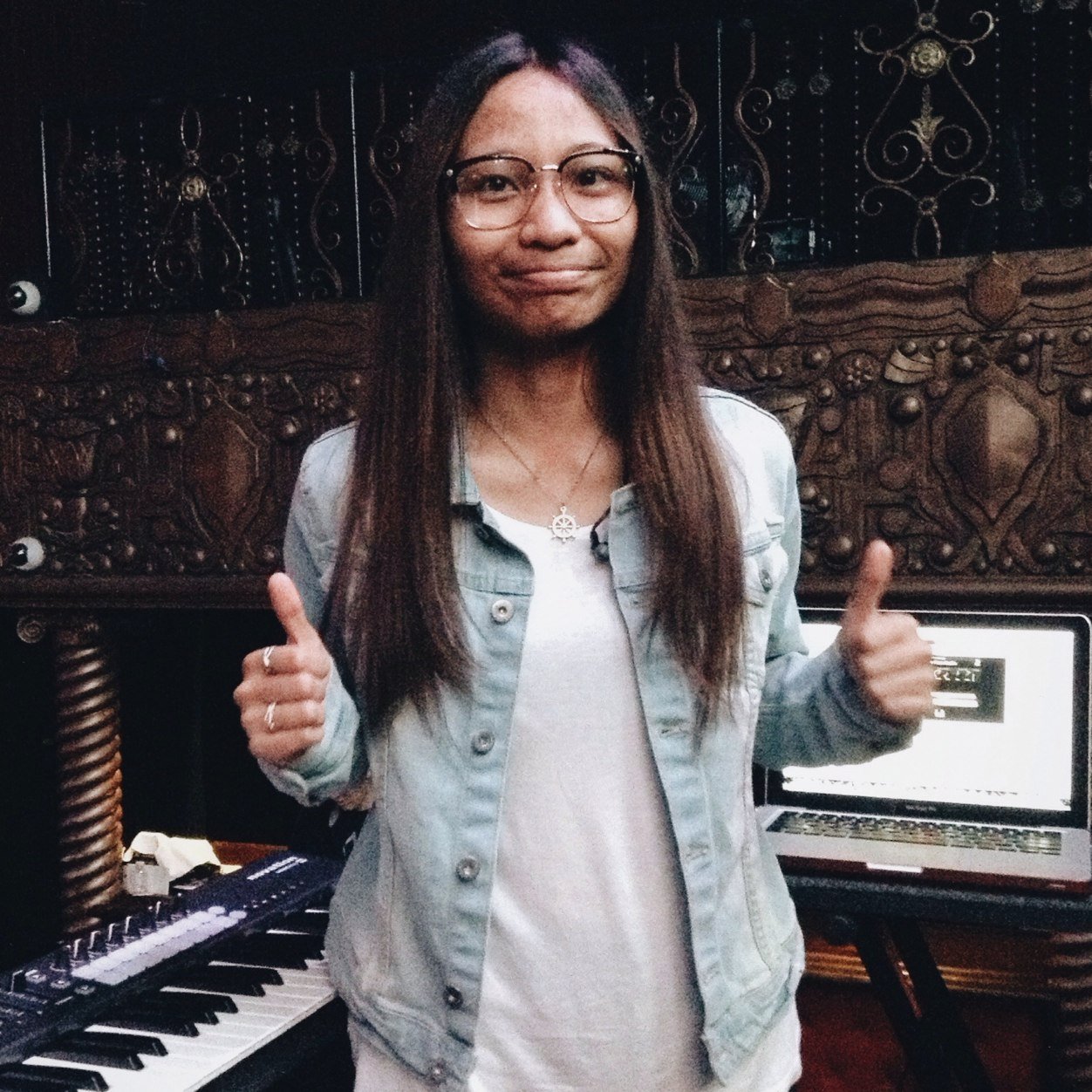 Lover of folk music and music folk.