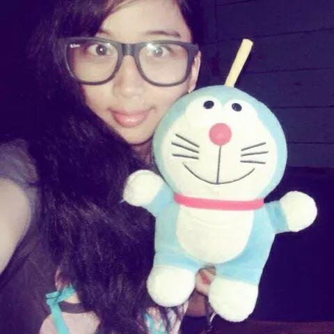 Dhyana_Bowje's profile picture. Dhyana malaikatkciLnya Mamapapa
TTL: Bone, 17 maret 1998
Universitas Hasanuddin Makassar
Jurusan Cinematografy