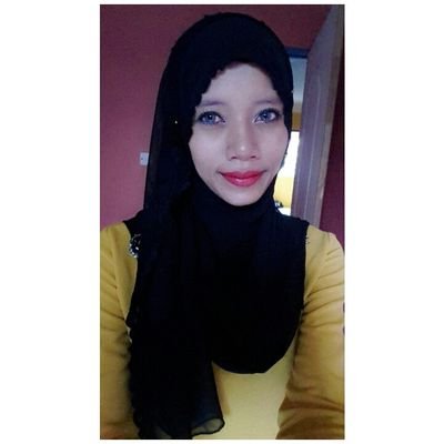 Sacha_Armanda's profile picture. Better to be strong than pretty and useless