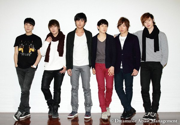 codev538's profile picture. CODE-V大好きペン FTislandﾌﾟﾘ  天凡さん ﾛｲﾔﾙさん Da-iCE応援