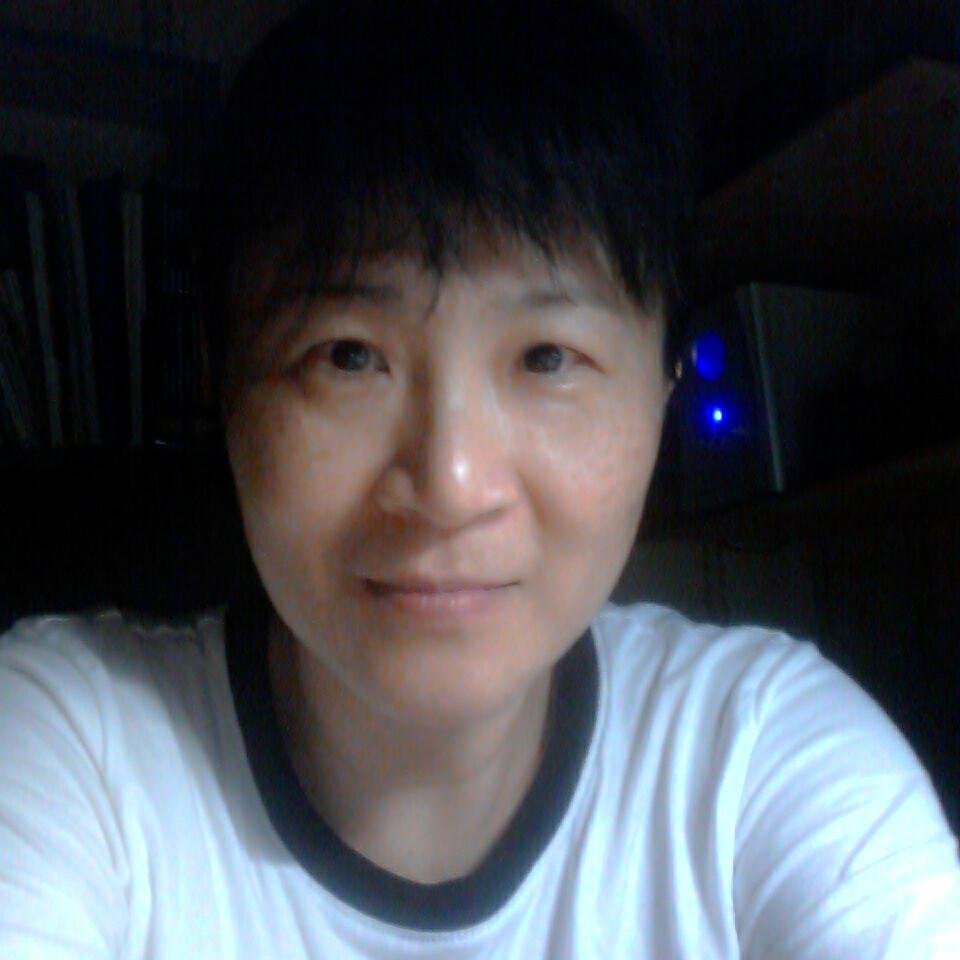 緣分是本書，翻得不經意會
錯過，讀得太認真會流淚。