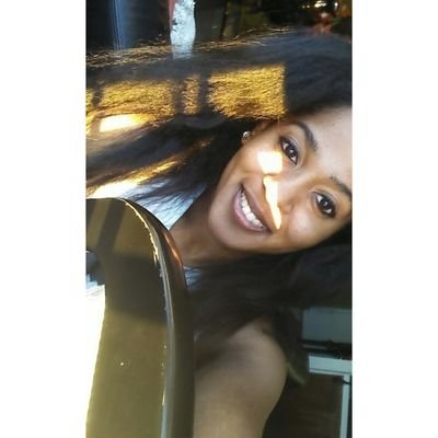 20, college, loves pizza ✌