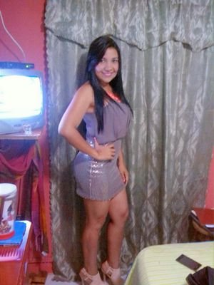 ..chavista de corazón , no me gusta las injusticias, amo mi país. trabajadora y luchadora por lo que quiero.
