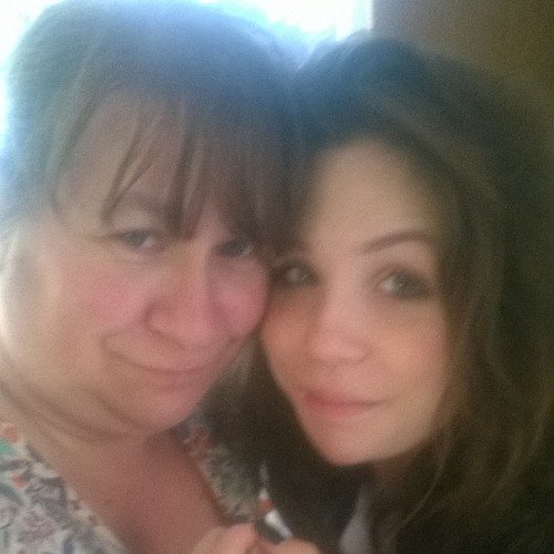 wife, 3 children,  office support worker,  bloody restricted diabetic!