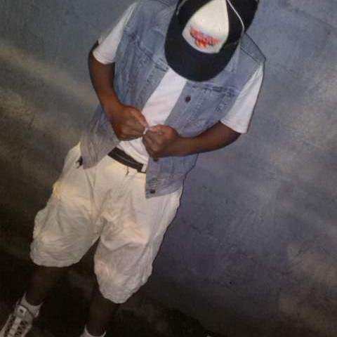 roOni_HD's profile picture. ♥ El AmoOr Es FuegoO Que Qema Sin Ser VistoO' ♥