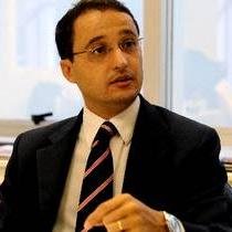 PhD em Economia pela North Carolina State University, EUA. Economista, professor e consultor de instituições públicas e privadas, nacionais e internacionais.