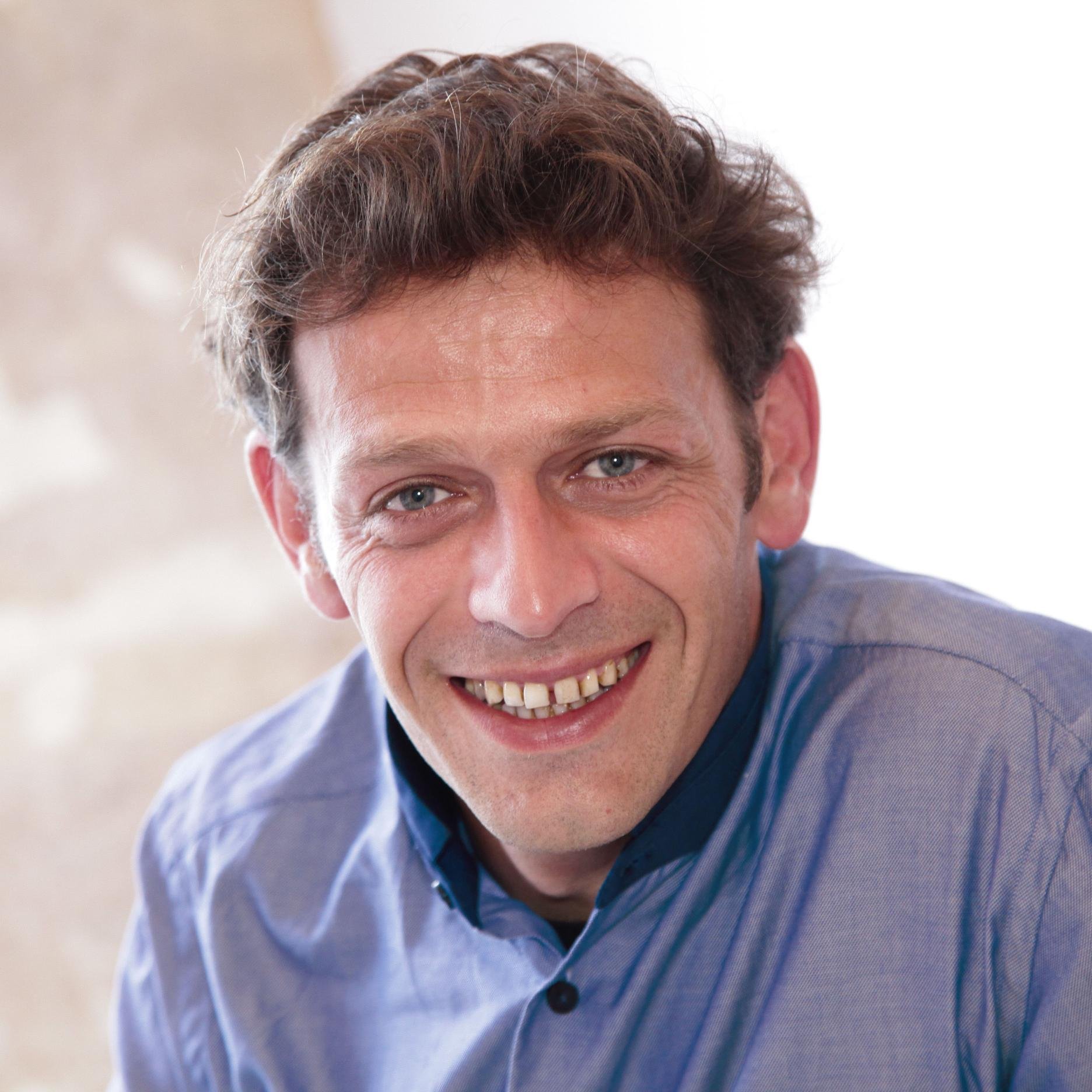 CEO and cofounder of Yescapa - P2P campervans rentals in Europe - Passion for entrepreneurship, sharing economy, surf and outdoor sports.