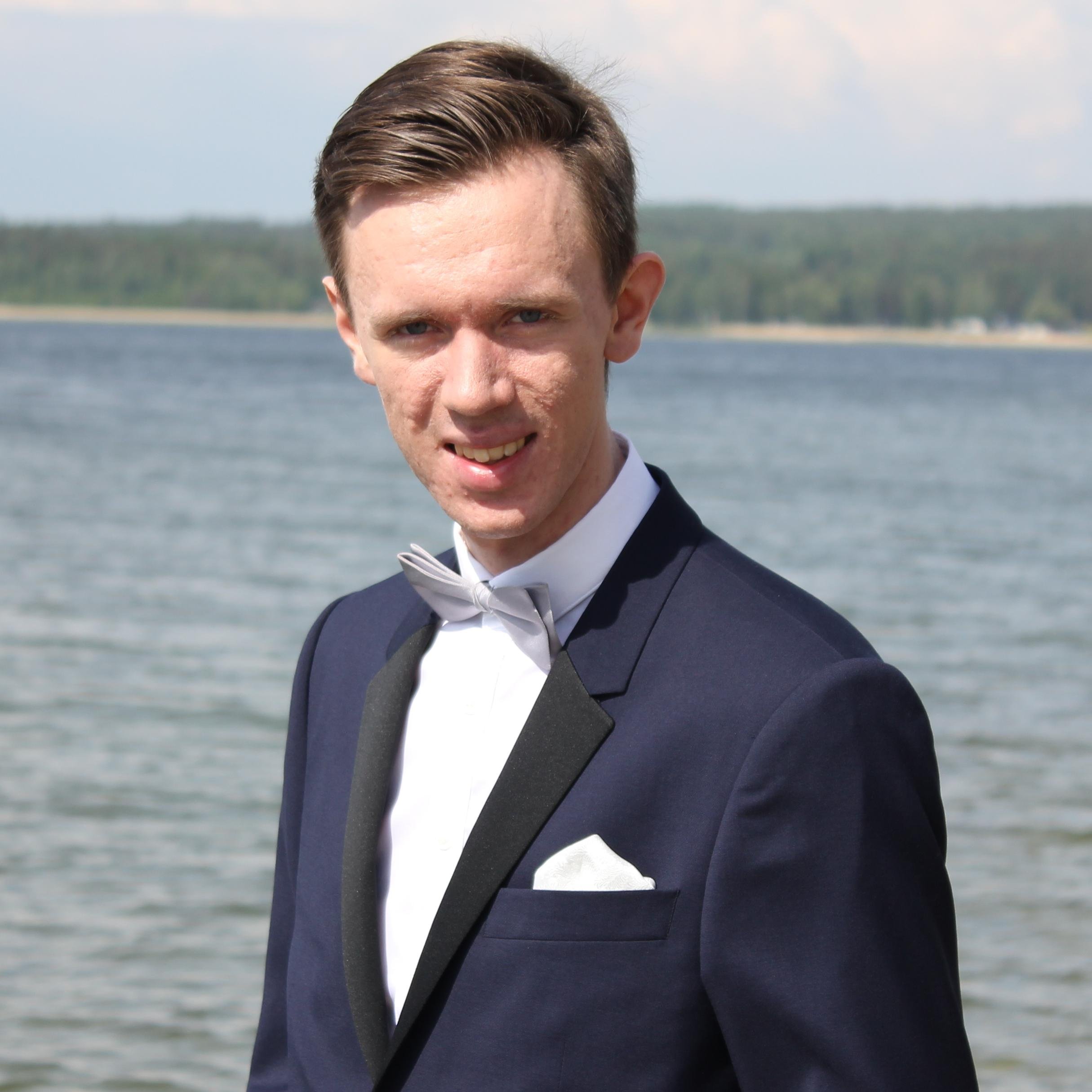 mackewestberg's profile picture. 30-åring som gärna ställer till med småhyss! Jobbar på Svensk Cater, hjärta för Modo hockey och sportar mellan varven.