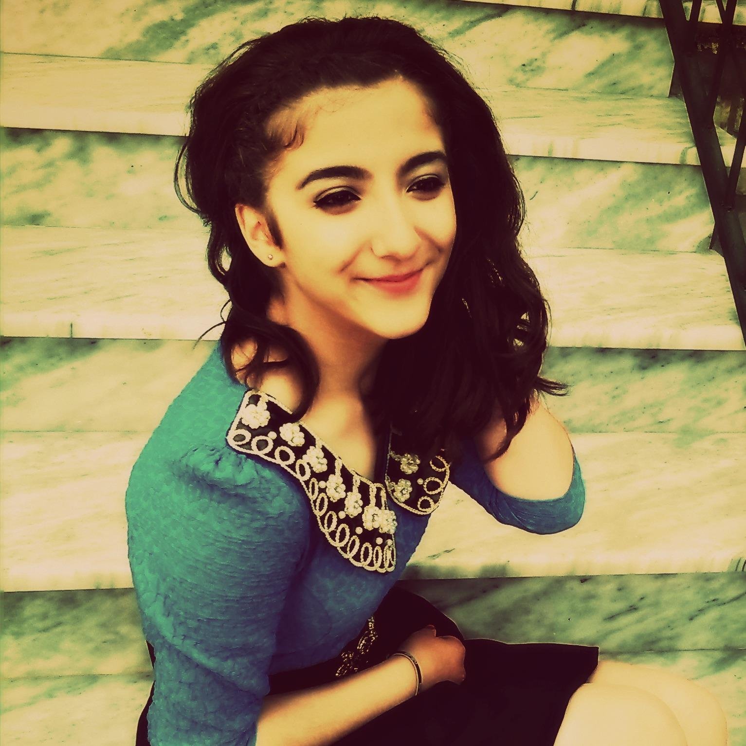 One day i will hear an  I love you  from someone who i am deeply in love with.