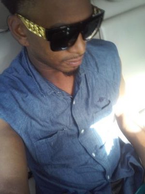 Upper class Fly guy Mr GoldHeart himself.....I keep cool chicks