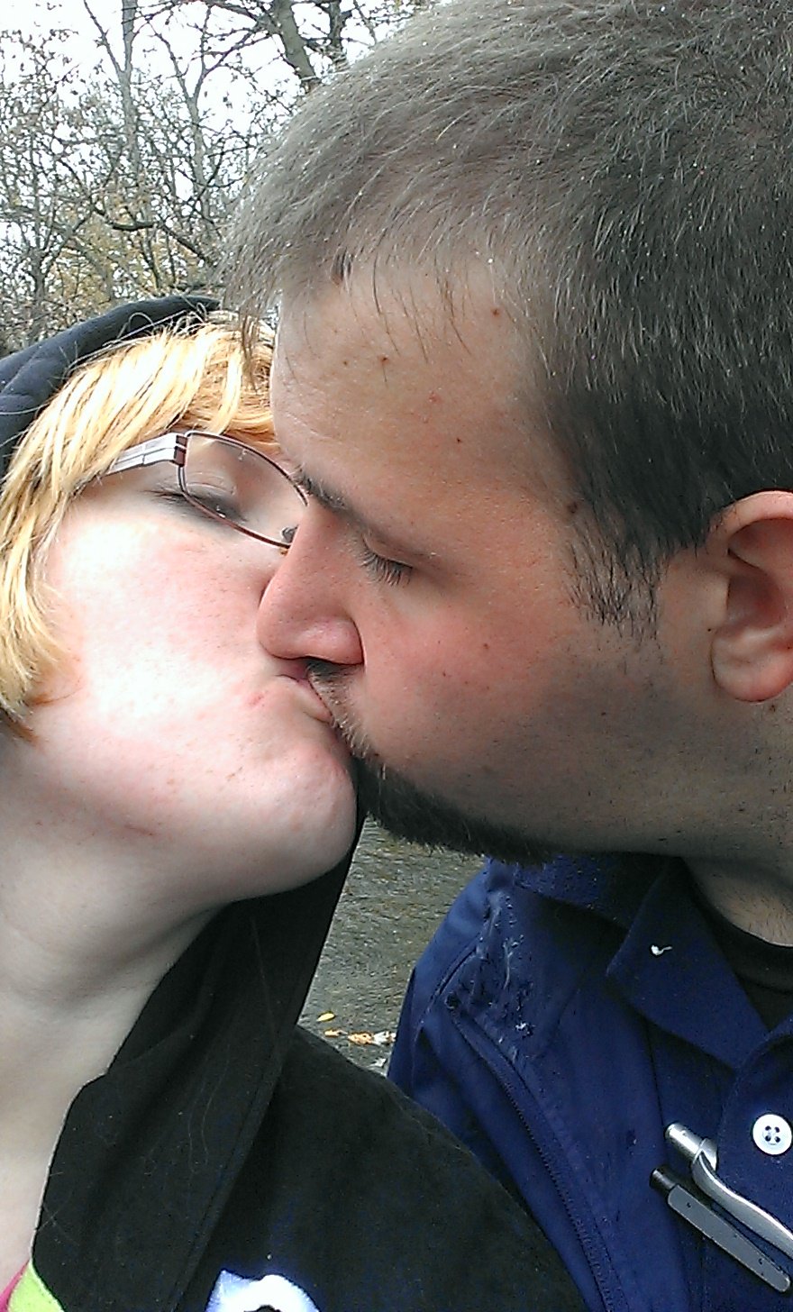 xoJerricalynnox's profile picture. Typical 20 Year Old Collage Student,I Like Trying New Things.I Never Take Life To Seriously.Strong & Independent,Kind Of A Beyotch.Facebook Me :D Mwaa !