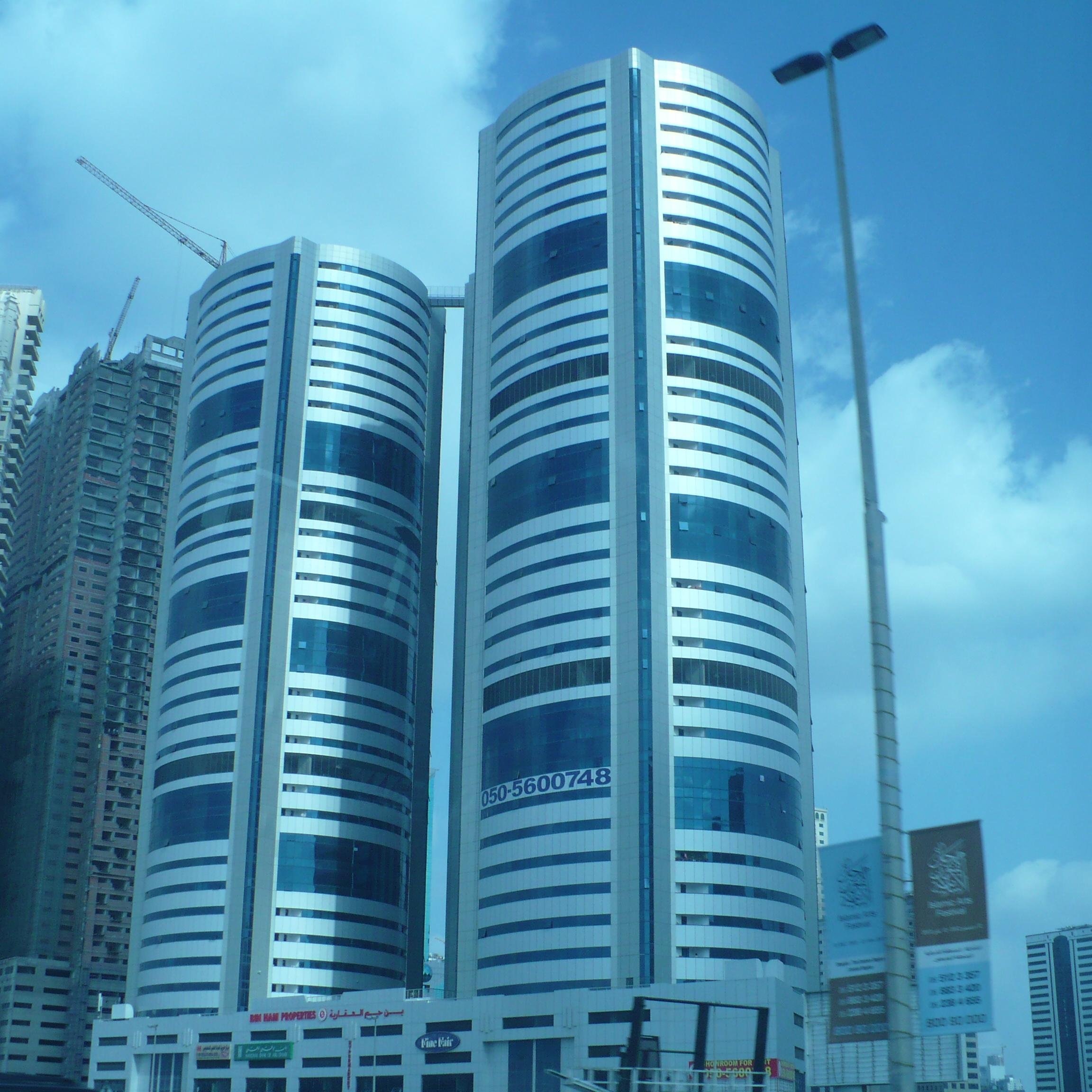 logotech00's profile picture. 