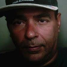 Nas entrelinhas: Em matéria de UNFOLLOW, sou implacável! Agora tem um pequeno detalhe... Só retribuo. ®
