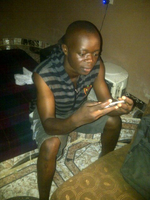 I'm cool headed guy, going lonely, I love all people around me, I'm alone wiff my thought, working on my new me.