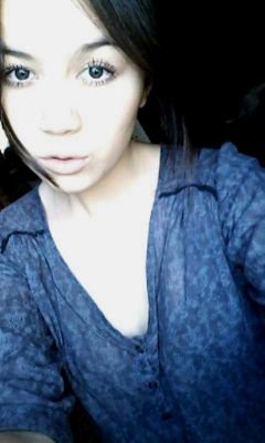 i love music.....i will keep chasing my dreams and NEVER GIVE UP!                           stephvarella.kong@gmail.com