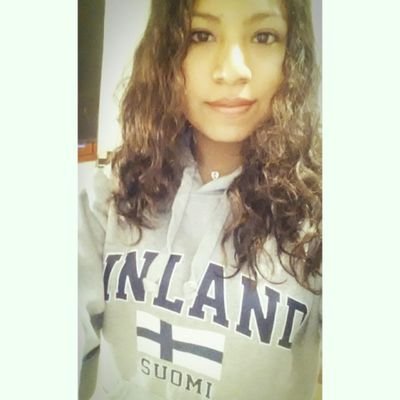20 años. Estudiante de la UV - Turismo. Nunca dejes que nadie te diga que no puedes hacer algo. Si tienes un sueño, tienes que protegerlo.