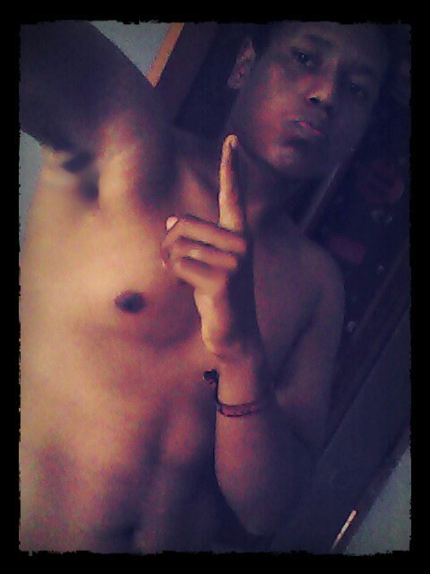 CoryBustos's profile picture. ♥ te violo  ♥