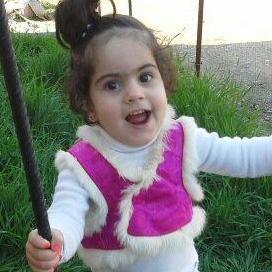 يا أيهـا البــحْر عــلمناك أحجية وان تورَّط فينــا الموت واحترفا#  إن العراق دموع الشمس أوله/ ودمع آخره فـي مقلـتيّ طَفـا
