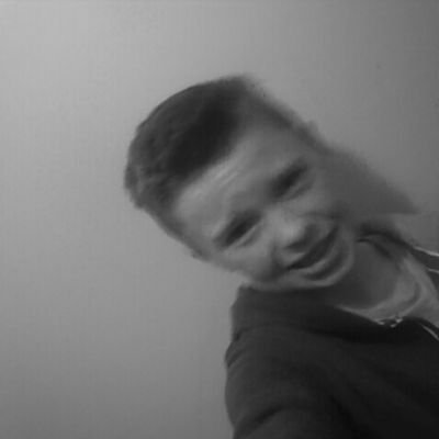 I am a Dj who Dj's around the world hire me in my home country Ireland....      #Lavyouall