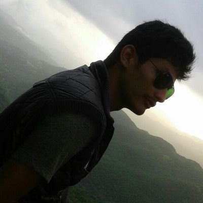 YakindraS's profile picture. alon who lv me