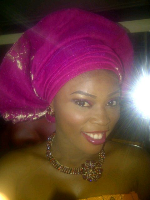 Well season Makeup artist,beader/jeweler and  Beauty Consultant with years Experience, Working in different medium  Love beautiful things.bbpin 283312f7
