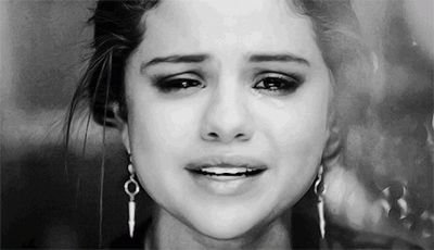 Hello guys..!I am Thomy...I love Selena Gomez...Guys pleaze follow me♥