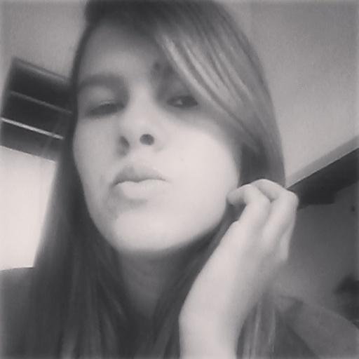 @DemiLovato my inspiracao !! 3 STAY STRONG