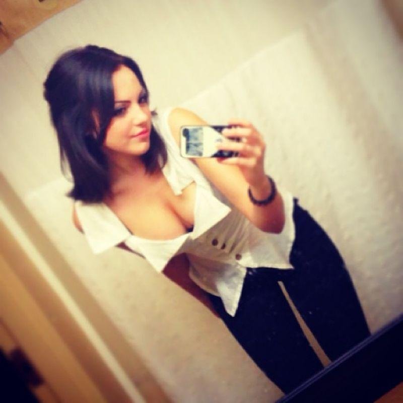 Sexy señorita, won't ya come play?