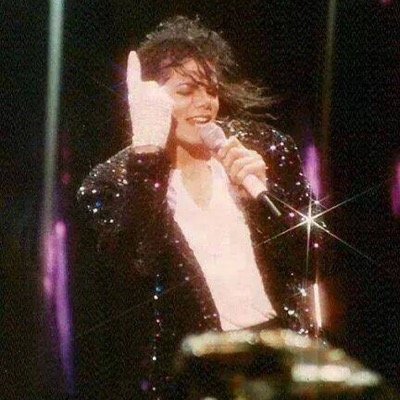 kcchick25's profile picture. My name is Kelsi!! I'm the kinda person everyone goes too when there is problem going on. MJ and music are my life!! Have a problem, LOVE is the answer!