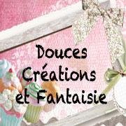 Créatrice de bijoux et d'accessoires de Douces Créations et Fantaisie.

Designer jewelry and accessories from Douces Creations et Fantaisie
