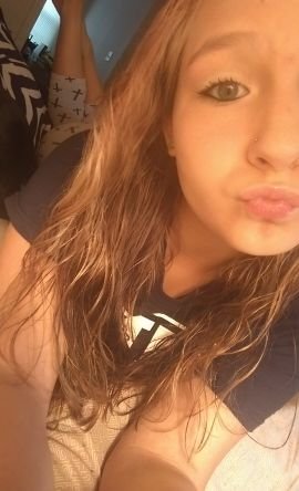 Brittnie Lynn Peters ❤
Taken ❤