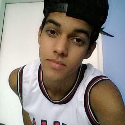 CaiqueAlves000's profile picture. Não Tem Como Me Conhecer Apenas Por Um Comentário.....!