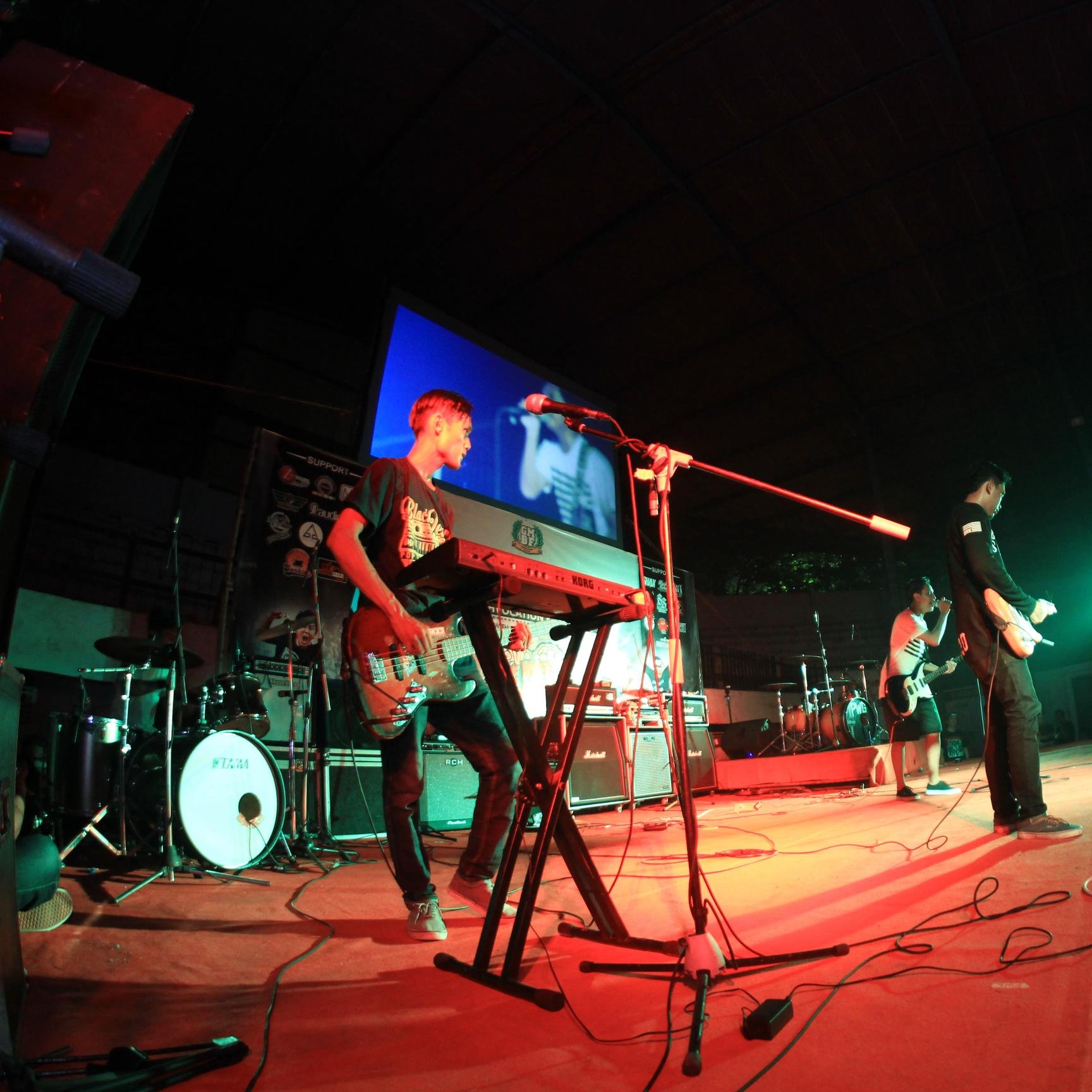 control_s_punx's profile picture. a lifestyle a genre pop punk since :10 desember 2011 @juli_AnggaPRT guitar N vocal | @amenkabstrak bass N vocal | @bayurpt guitar N vocal | drumer @ridwanriadi4