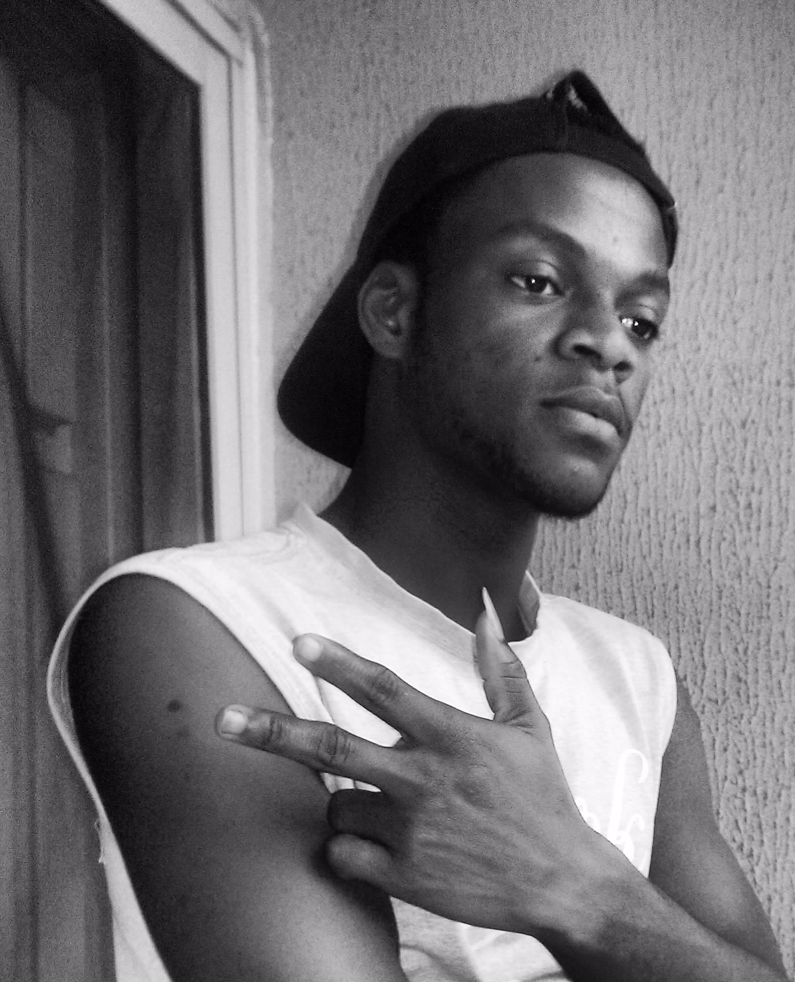 Musician/song'WRITER/graphics designer/SAGITTARIUS/cartoon freak/founder/C.E.O