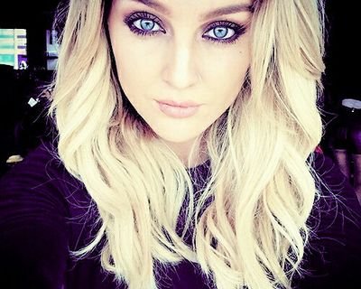 Perrie Edwards ~ 18 YO ~ Petite soeur de Logan et Lydia ~