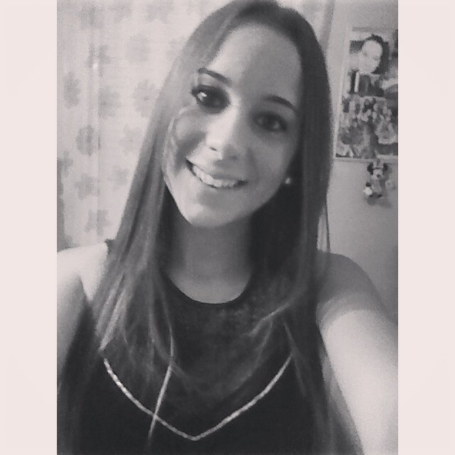 Estudiante de educación infantil en la UCA. Disfrutando a sorbitos la vida entera :)
