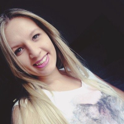 .tudo acontece no momento certo , não espere que aconteça, não torça para que aconteça, só faça valer a pena quando acontecer.