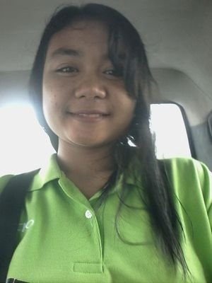 Bukan kebahagiaan yang membuat kita bersyukur tapi bersyukur yang membuat kita bahagia :)
