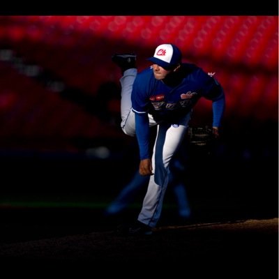 @RojosdelAguila y @charrosbeisbol yucatan en mi corazon al 100%