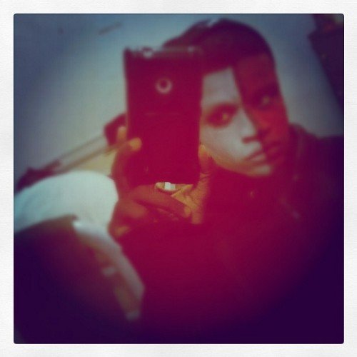 julianpeter14's profile picture. 