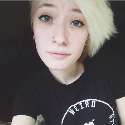 16. I like urrr face.