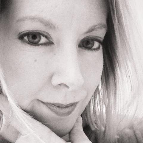 Wife, mom, author of children's books and other things...
